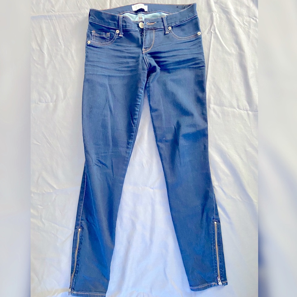 Women’s Express Jeans/Jeggings with ankle zippers